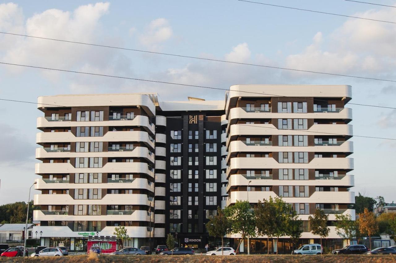 Himson-Beige Apartment Iasi Bagian luar foto